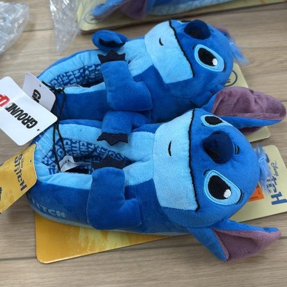 Kids Stitch 3D Plush Slippers - Picture 4 of 5